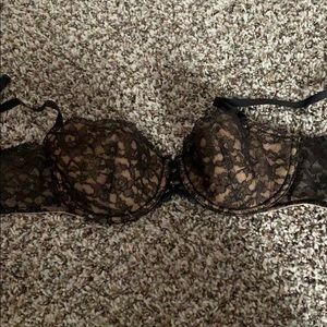 VS lace bra